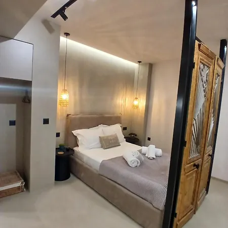 ύρια House's Appartement